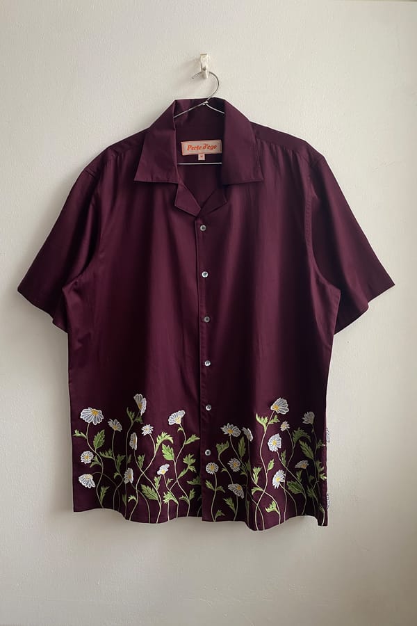 Perte D'ego — "Daisy fields" appliquè  shirt