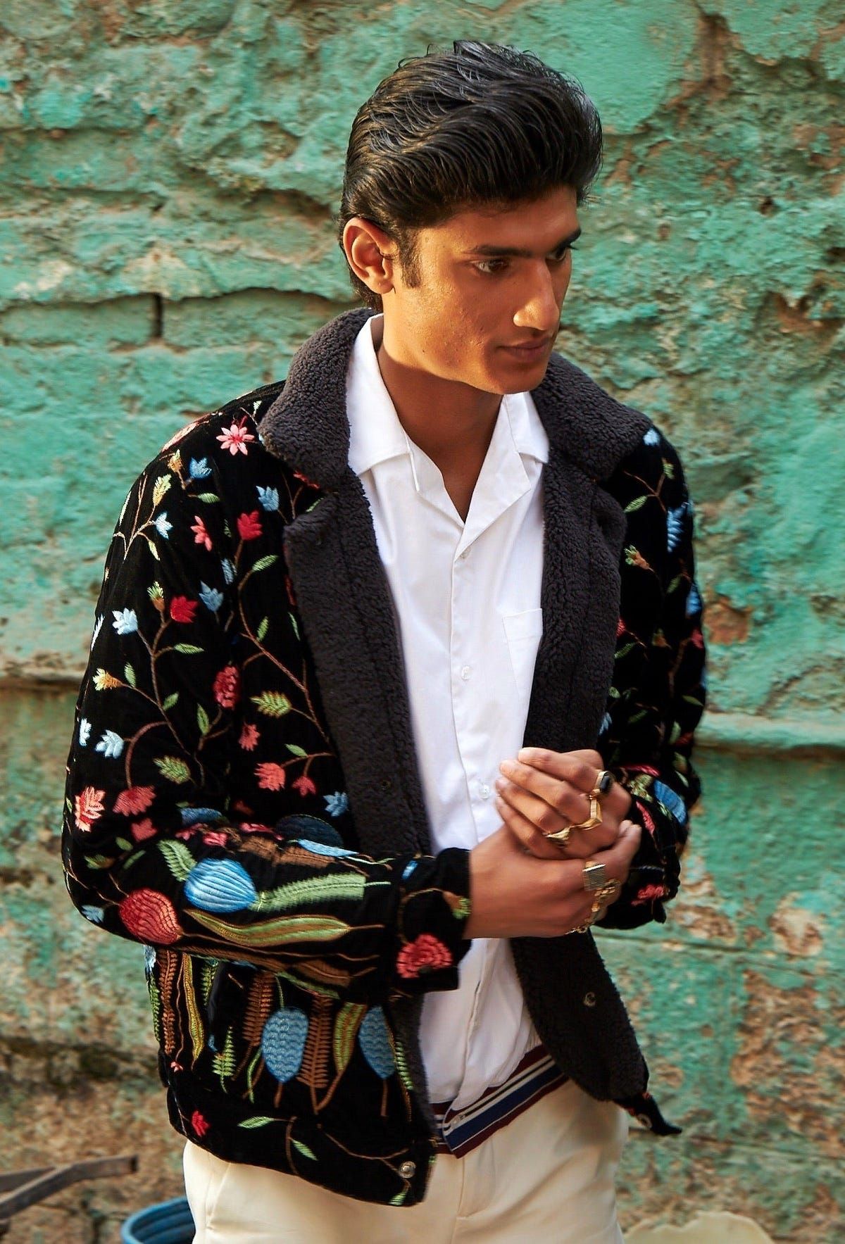 Spring Bloom vintage velvet jacket - image 2