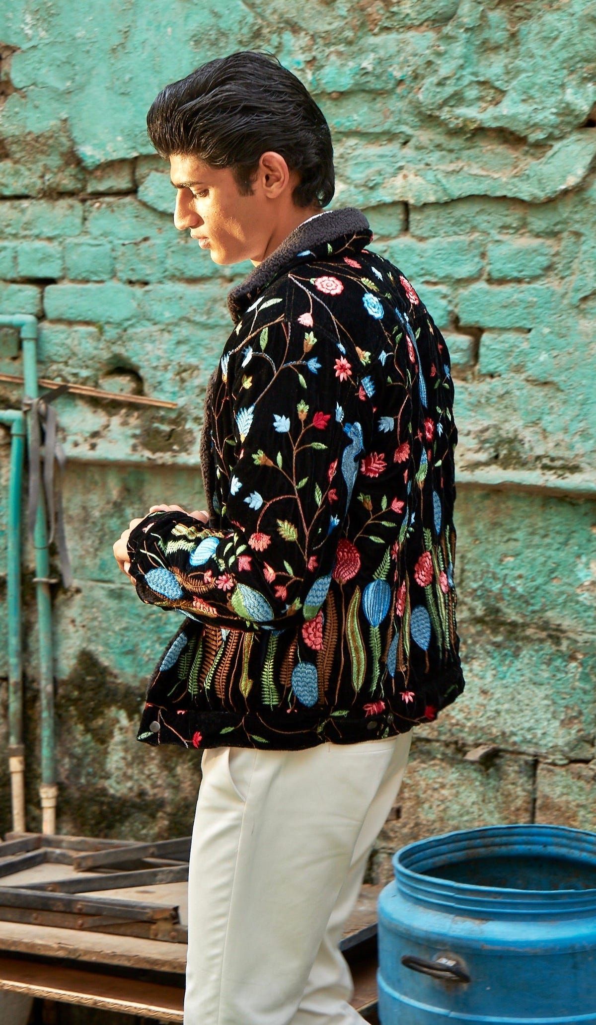 Spring Bloom vintage velvet jacket - image 3