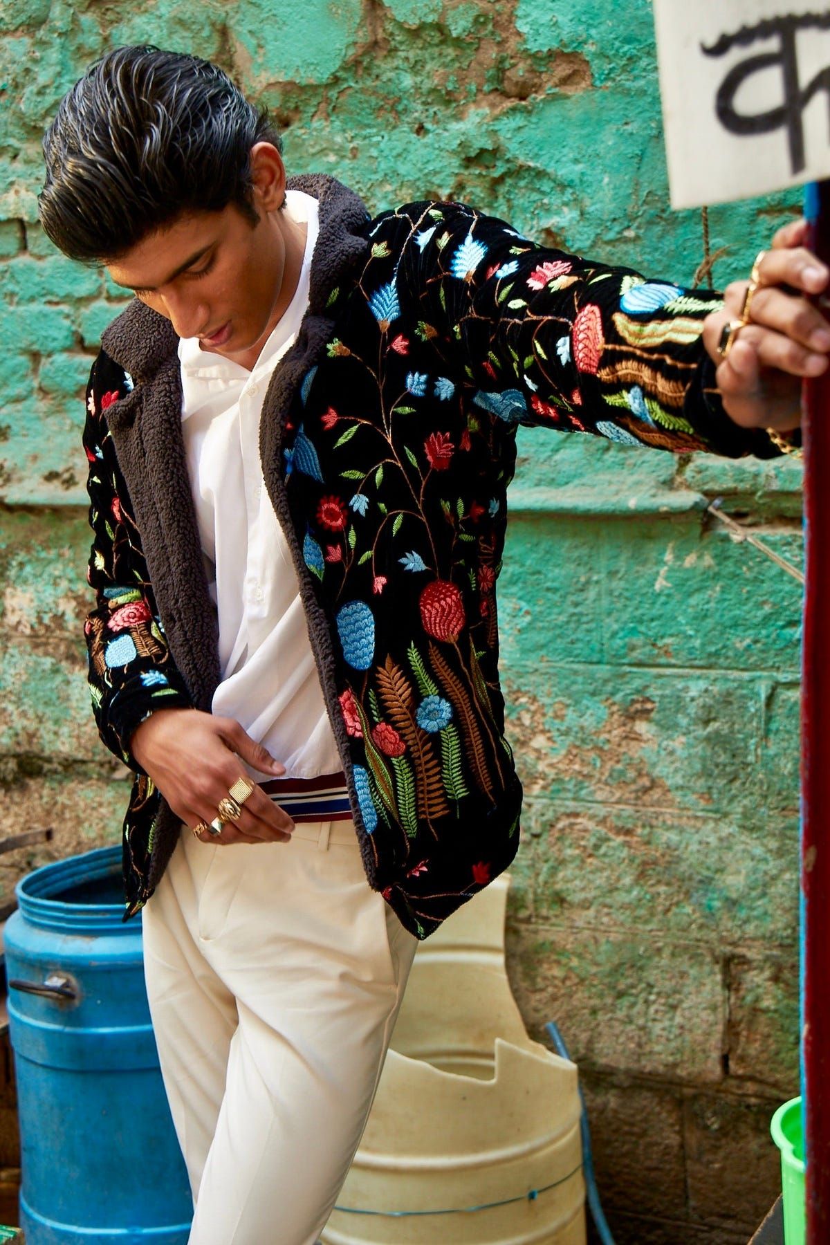 Spring Bloom vintage velvet jacket - image 5