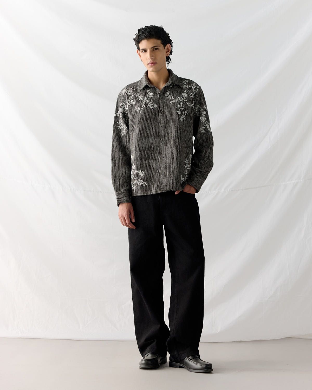 Floral wool shirt- Grey - image 4