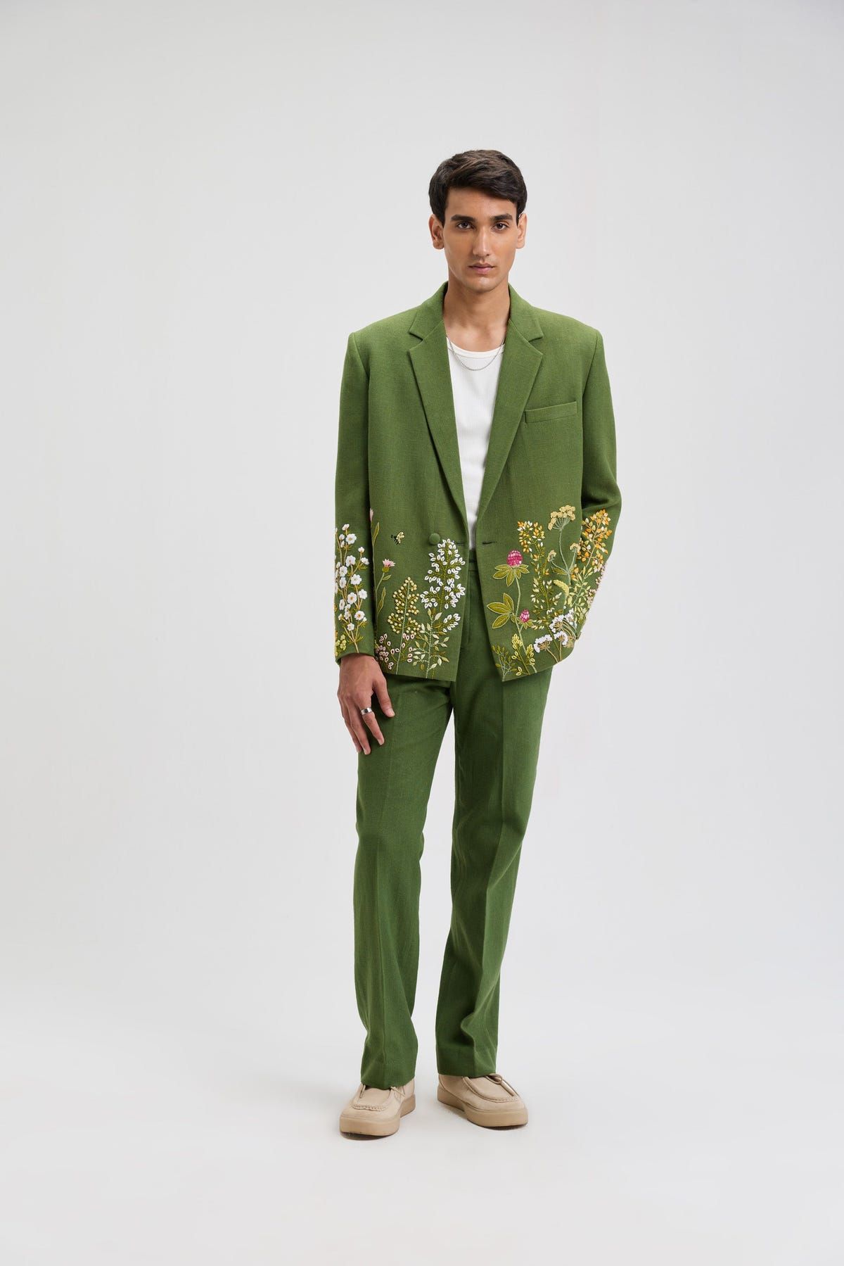 "Garden of love" hand embroidered resort blazer - image 7