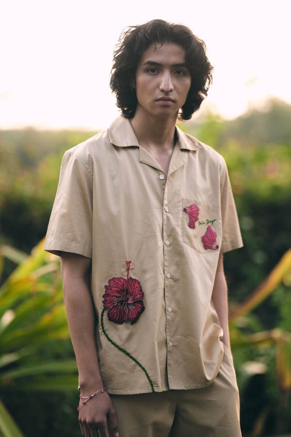 Perte D'ego — Hibiscus appliqué shirt