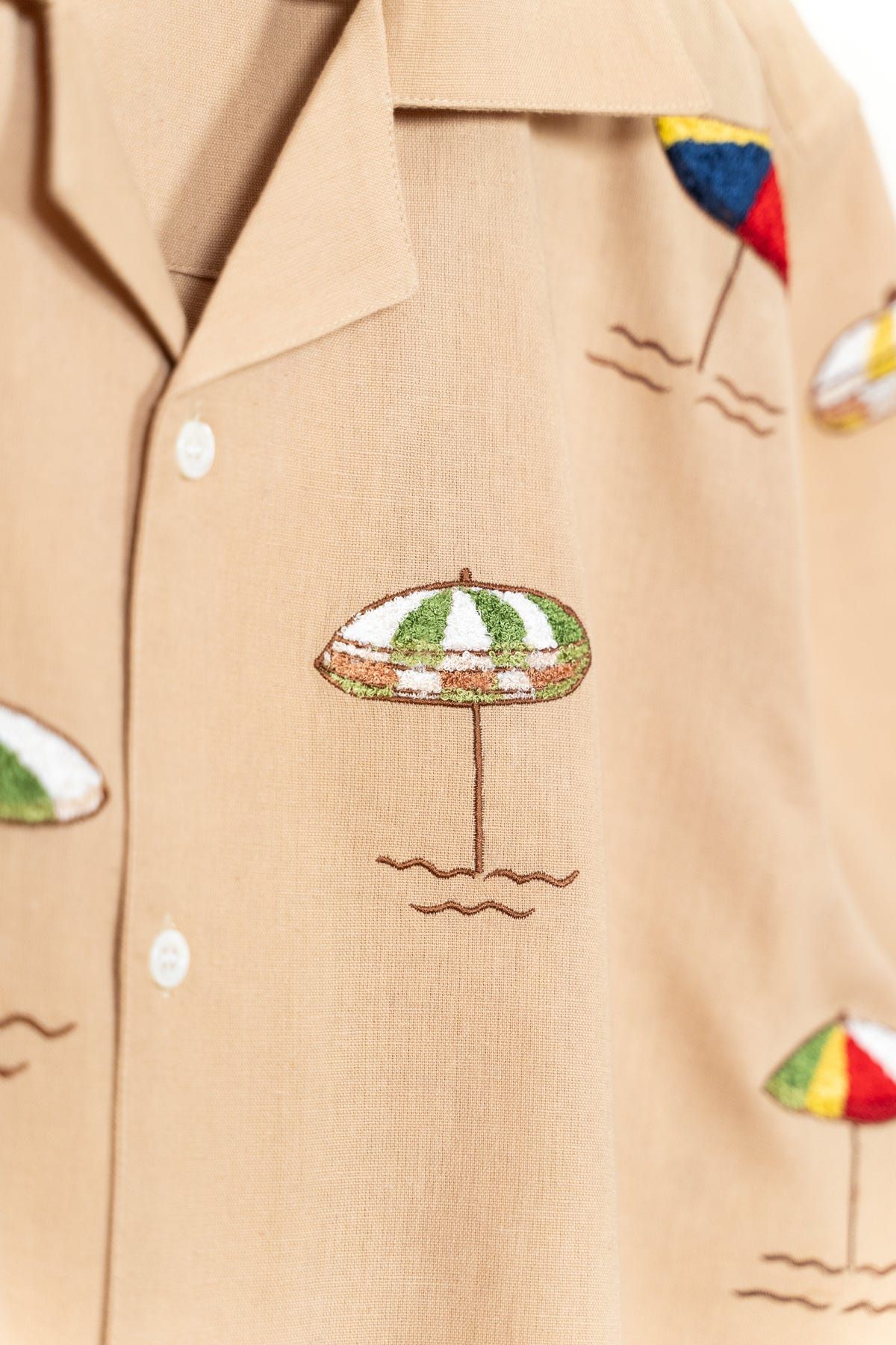 "Day at the beach" embroidered Shirt - image 3