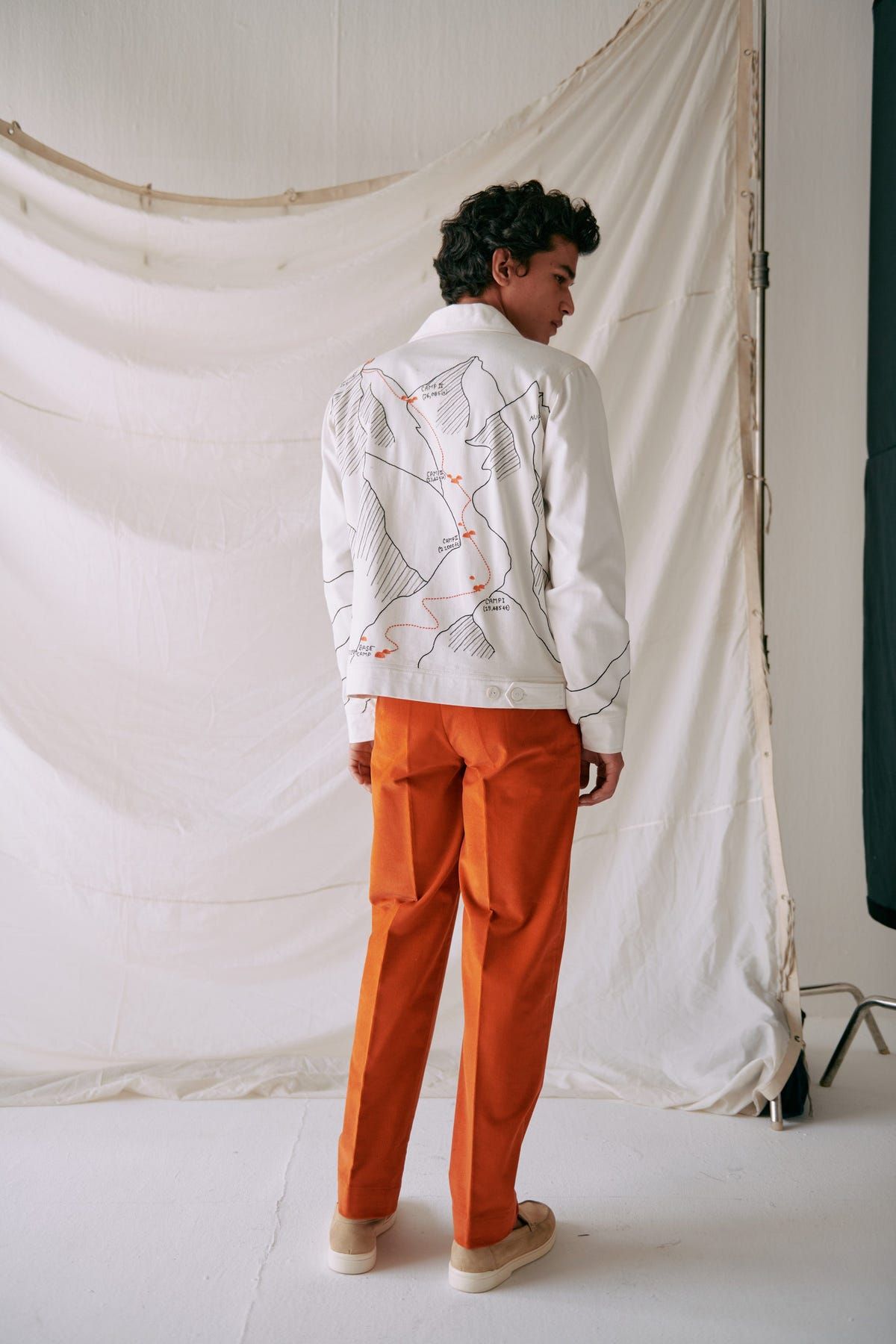 "Everest expedition" embroidered zip up jacket - image 8