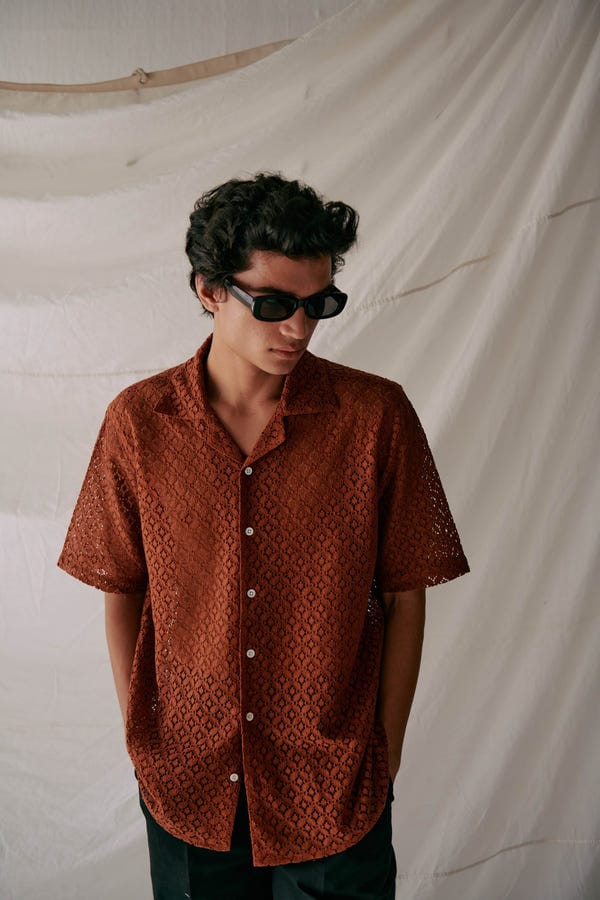 Perte D'ego — Brown lace shirt