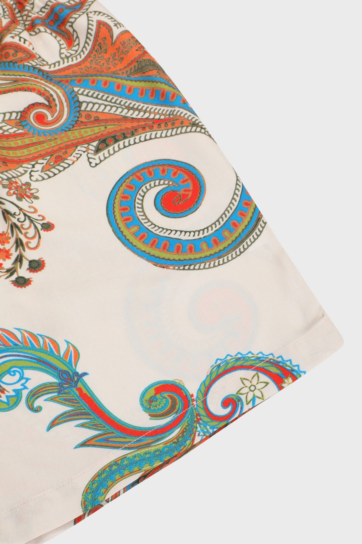 Multicolor paisley shorts - image 3