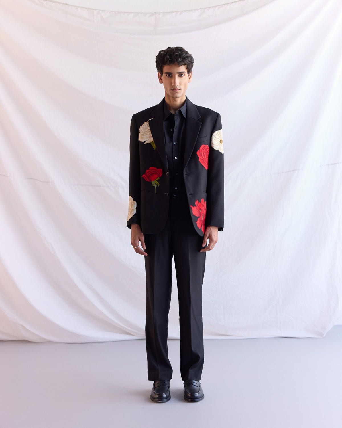 "Floral Reverie" hand embroidered Blazer - image 2