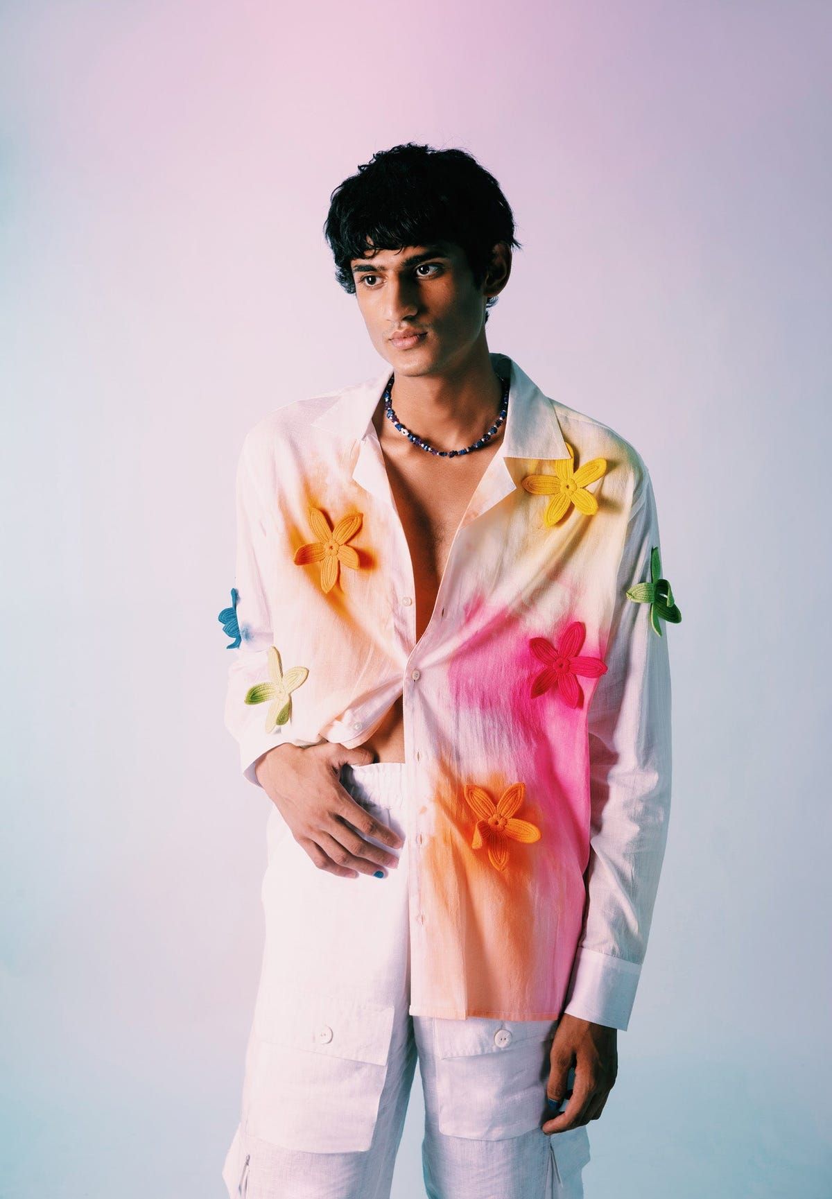 "Bleeding flowers" shirt - image 1