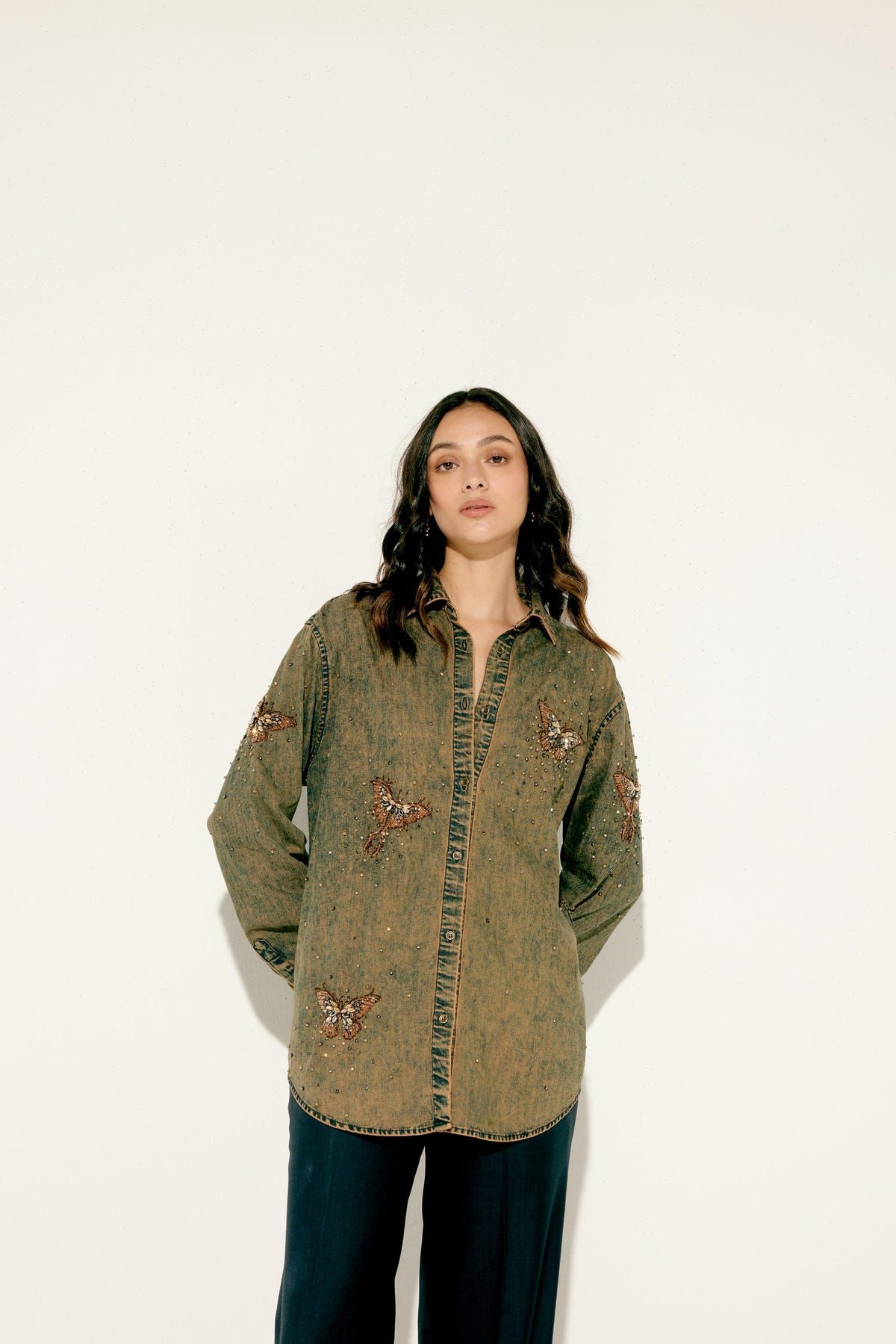 "Le Monarch" stonework shirt - image 4