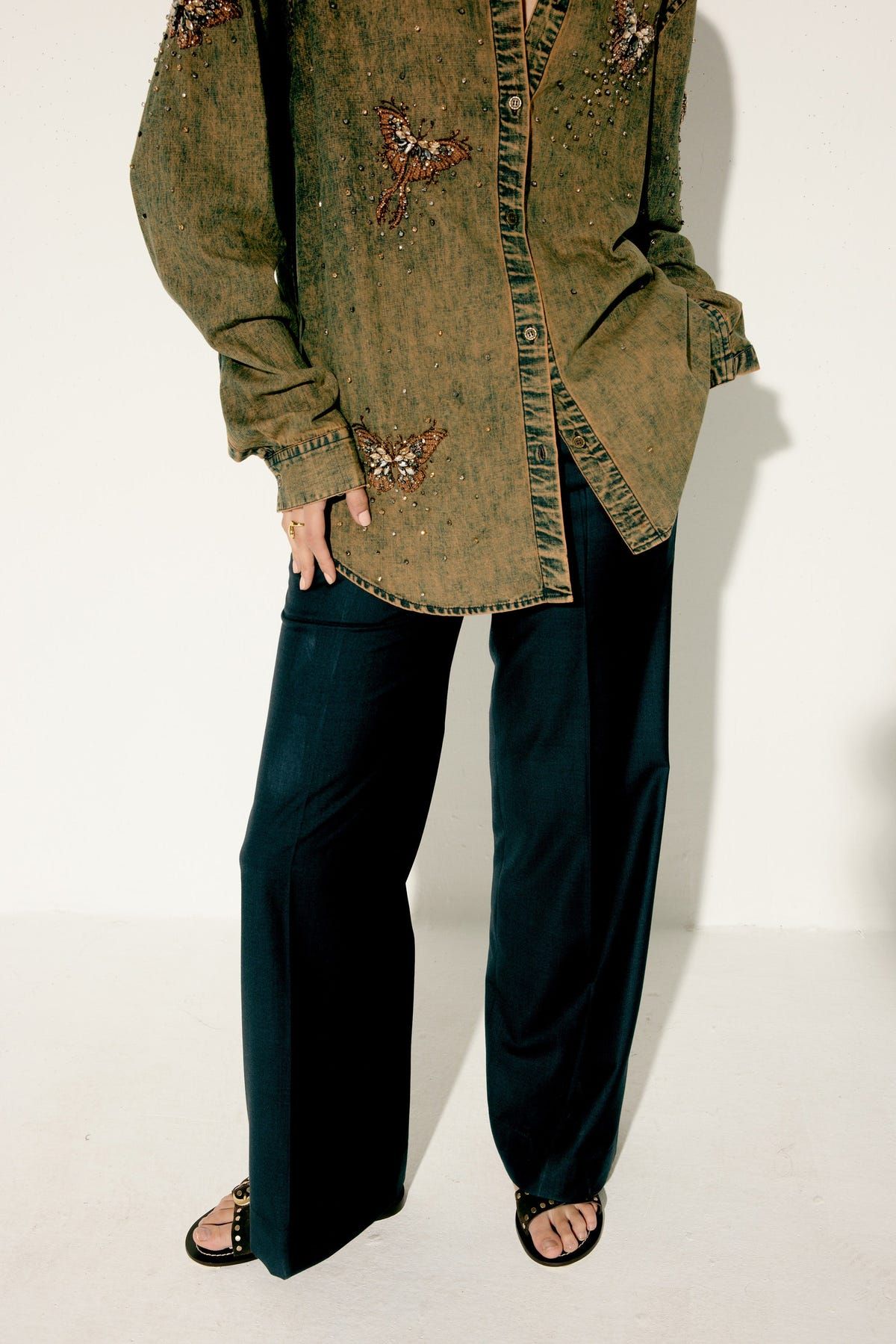 "Le Monarch" stonework shirt - image 7