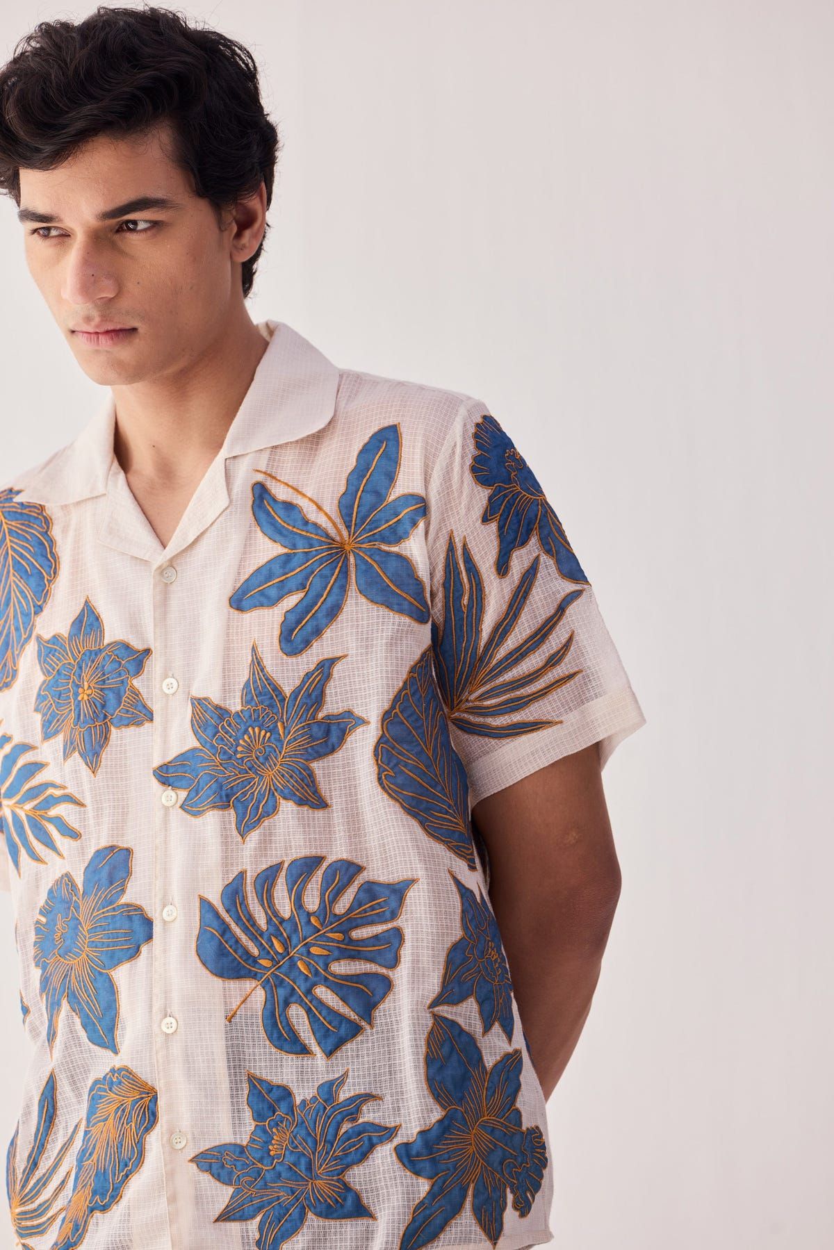 Blue floral appliqué shirt - image 5