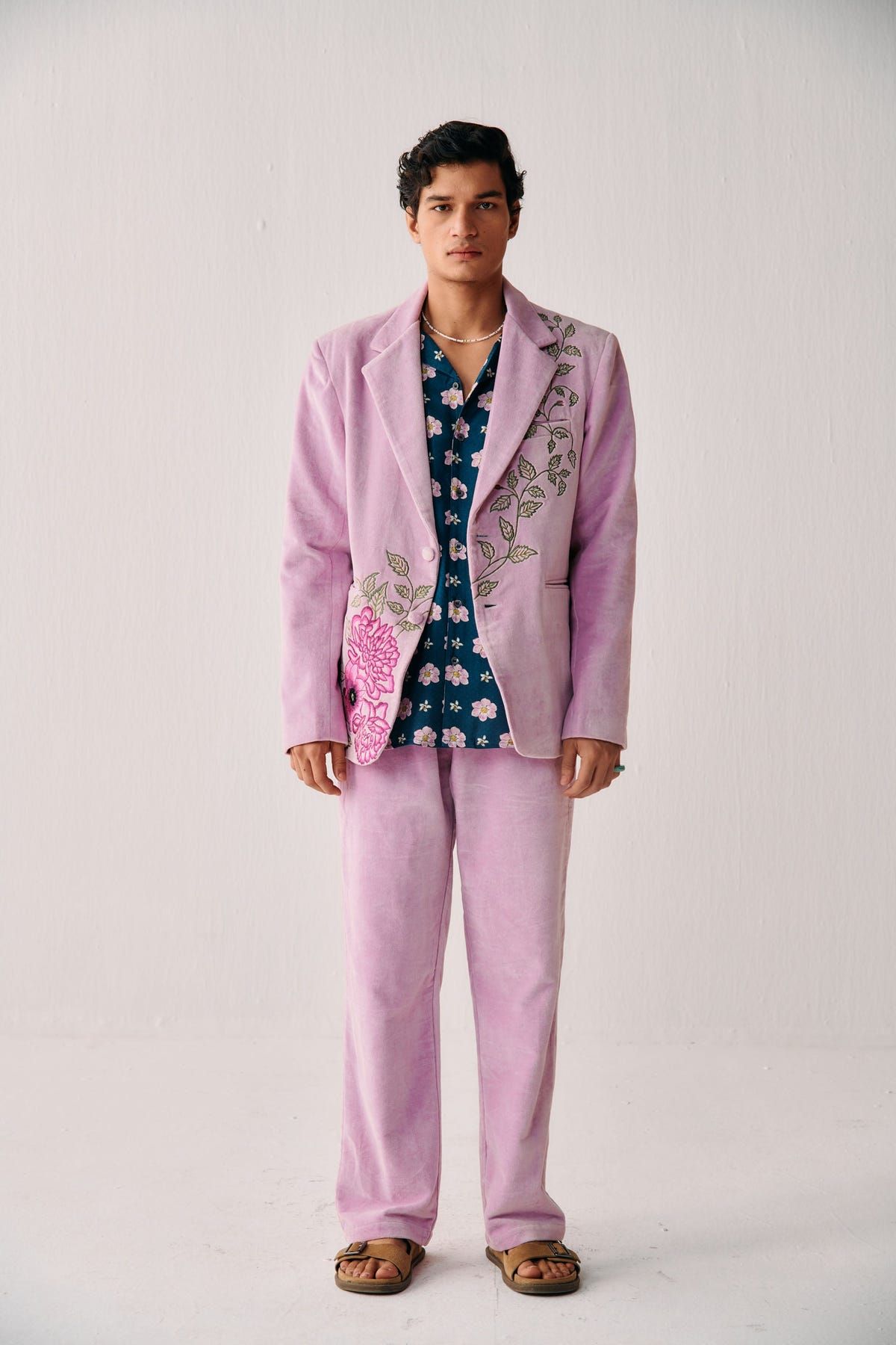 Vintage artwork embroidered blazer-Bubblegum Pink - image 2
