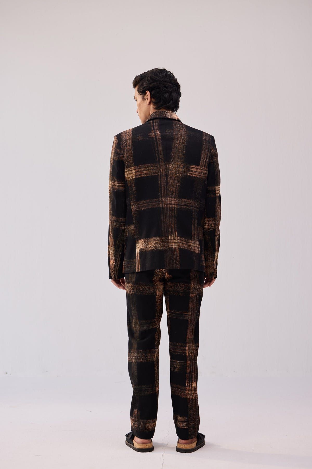 Floral hand embroidered checked blazer - image 5
