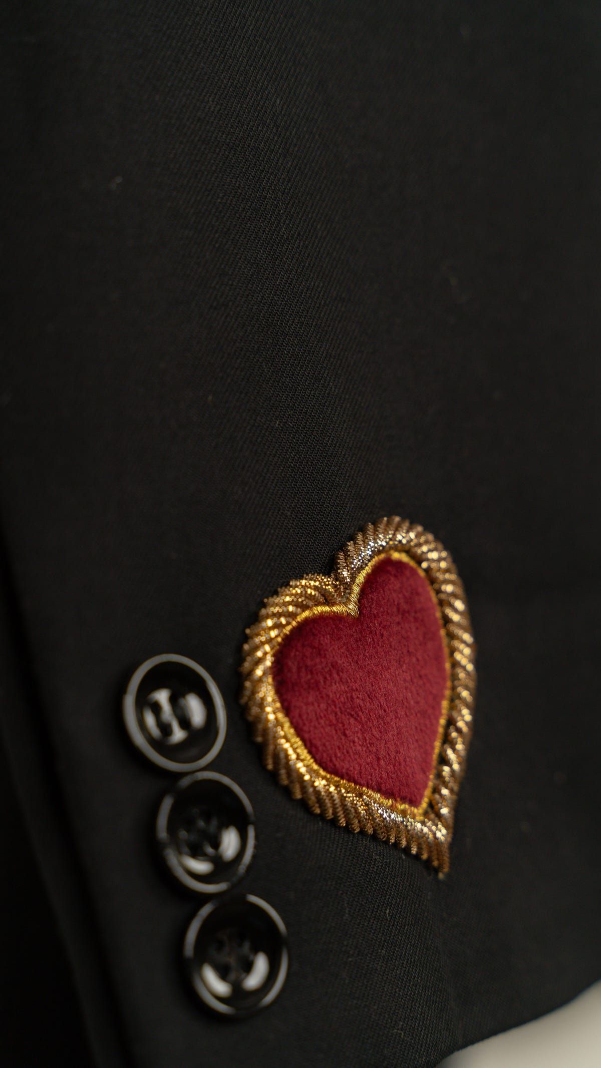“Velvet hearts” hand embroidered blazer - image 2