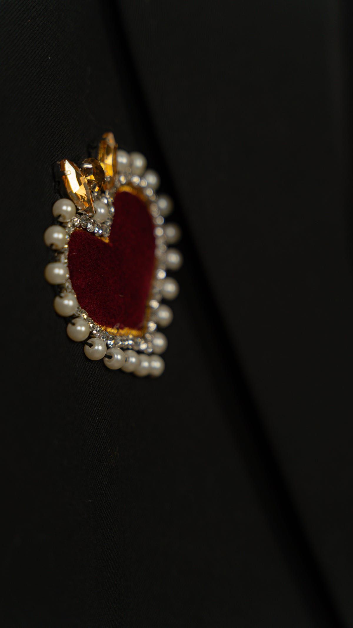 “Velvet hearts” hand embroidered blazer - image 3