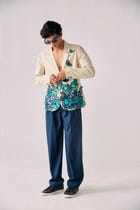 "Le morpho" Hand Embroidered Casual Wedding Blazer view 4