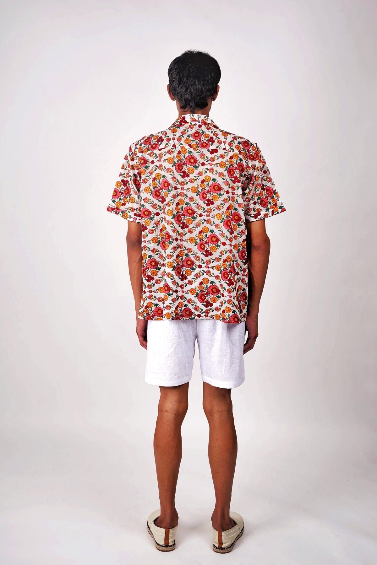 Vintage Floral embroidered shirt - image 3