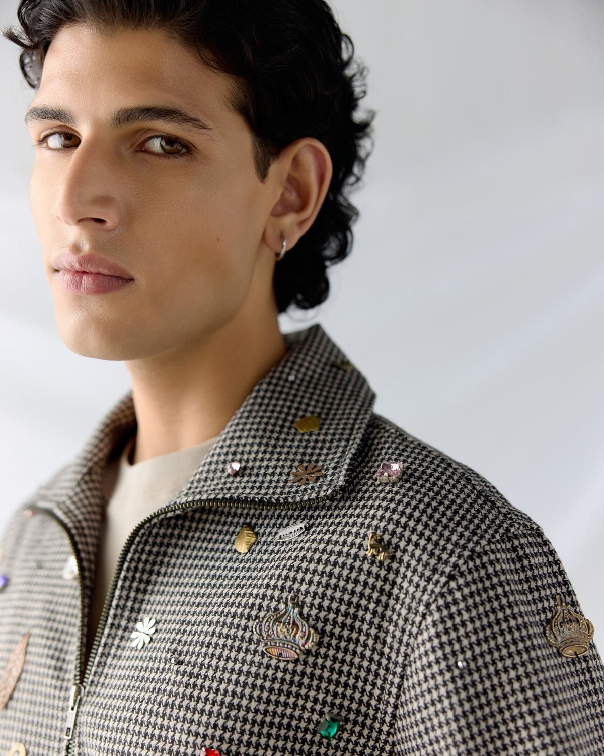 Hand embroidered wool zip up jacket - image 3
