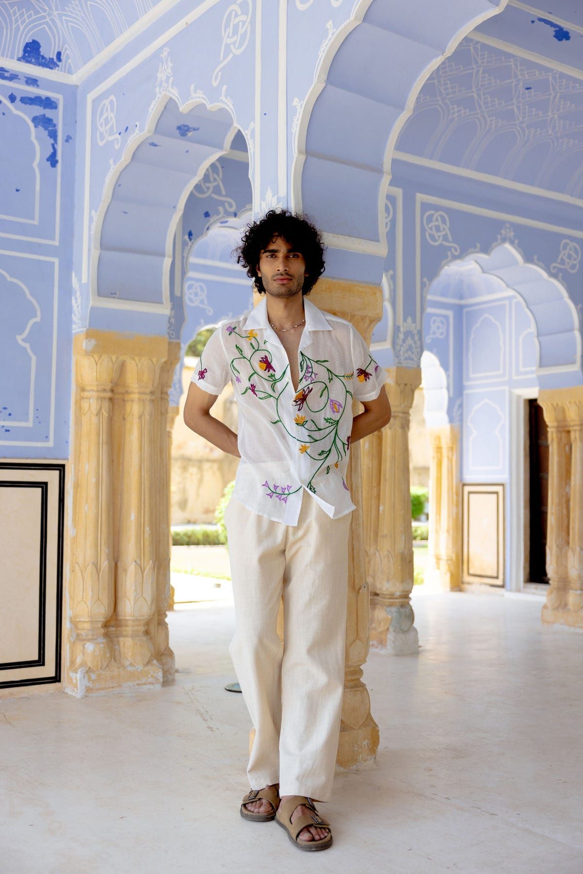 "Le Seychelles" hand embroidered shirt - image 4