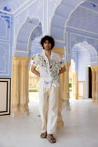 "Le Seychelles" hand embroidered shirt view 4