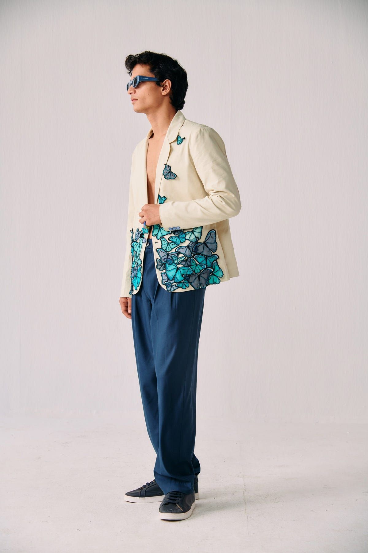 "Le morpho" hand embroidered blazer - image 5