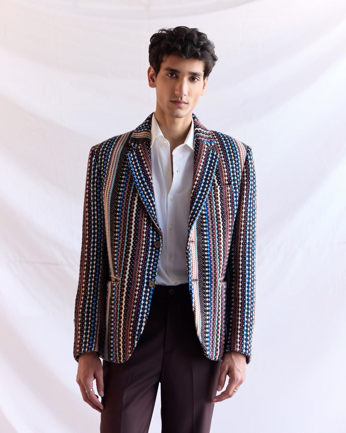 "Le Trinidad Tides" textured Blazer - image 4