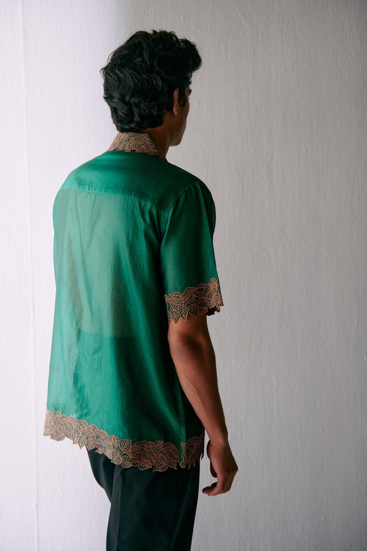 "Les feuilles" Cutwork shirt - image 5