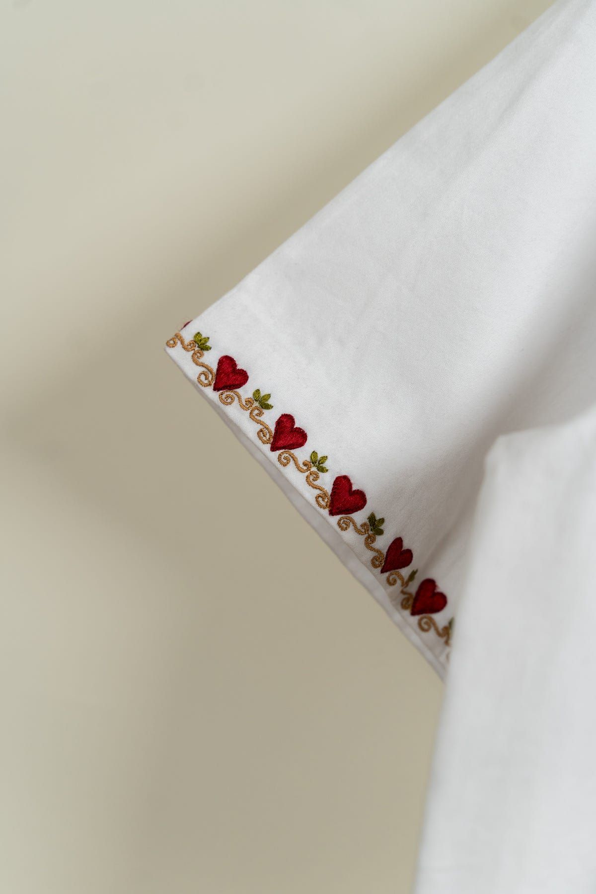 "Love songs" hand embroidered Shirt - image 5