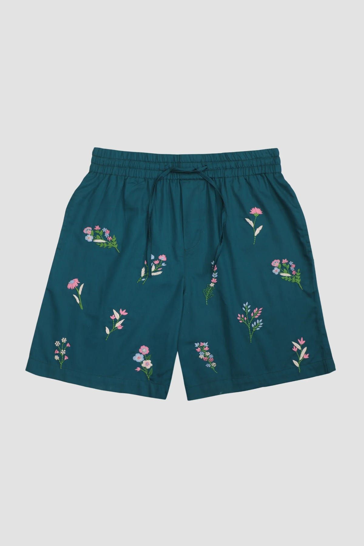 "Floral bunch" hand embroidered resort set - image 2