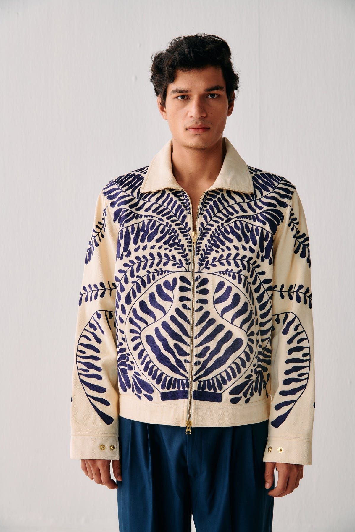 "Le Vase" embroidered zip up jacket - image 5