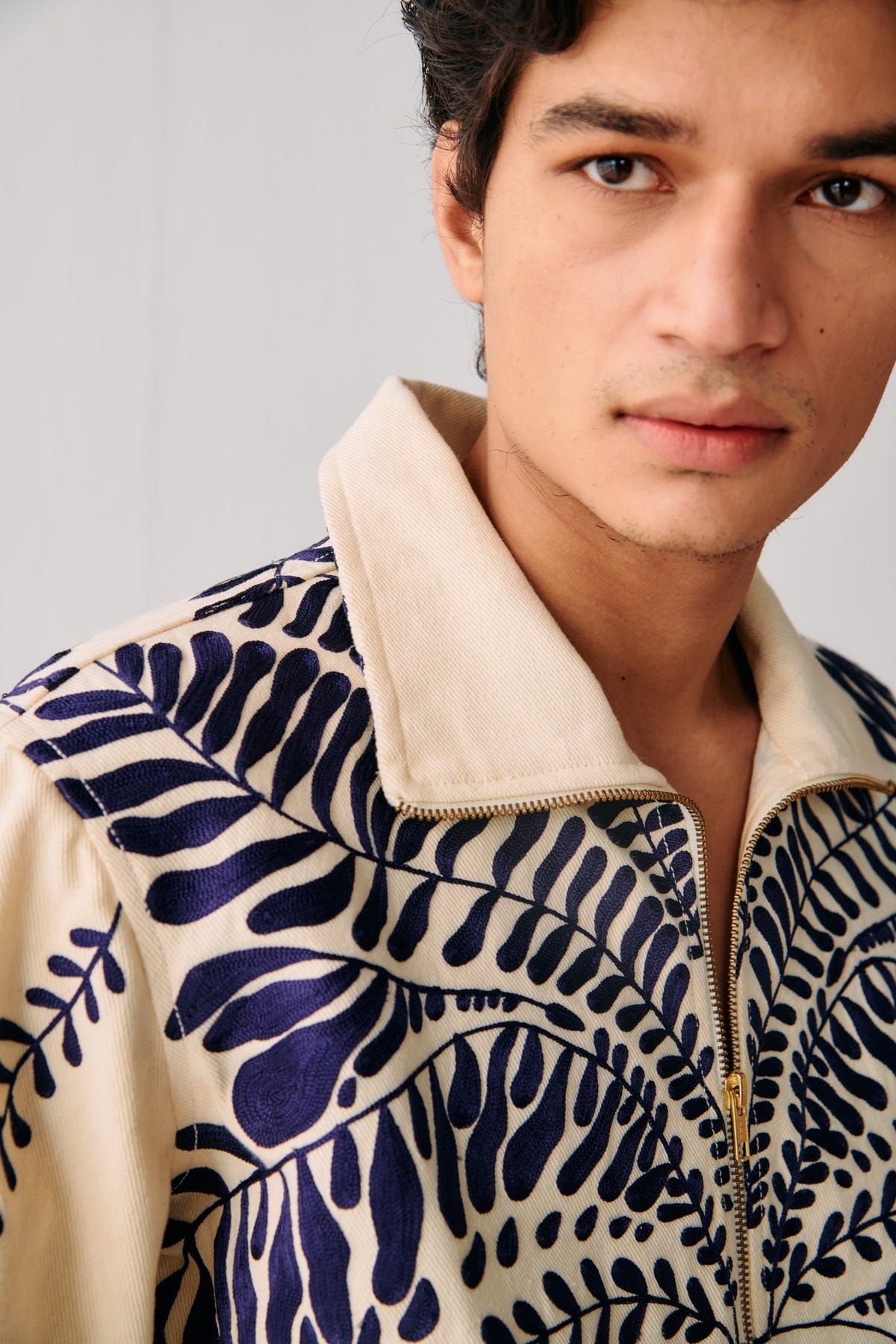 "Le Vase" embroidered zip up jacket - image 6