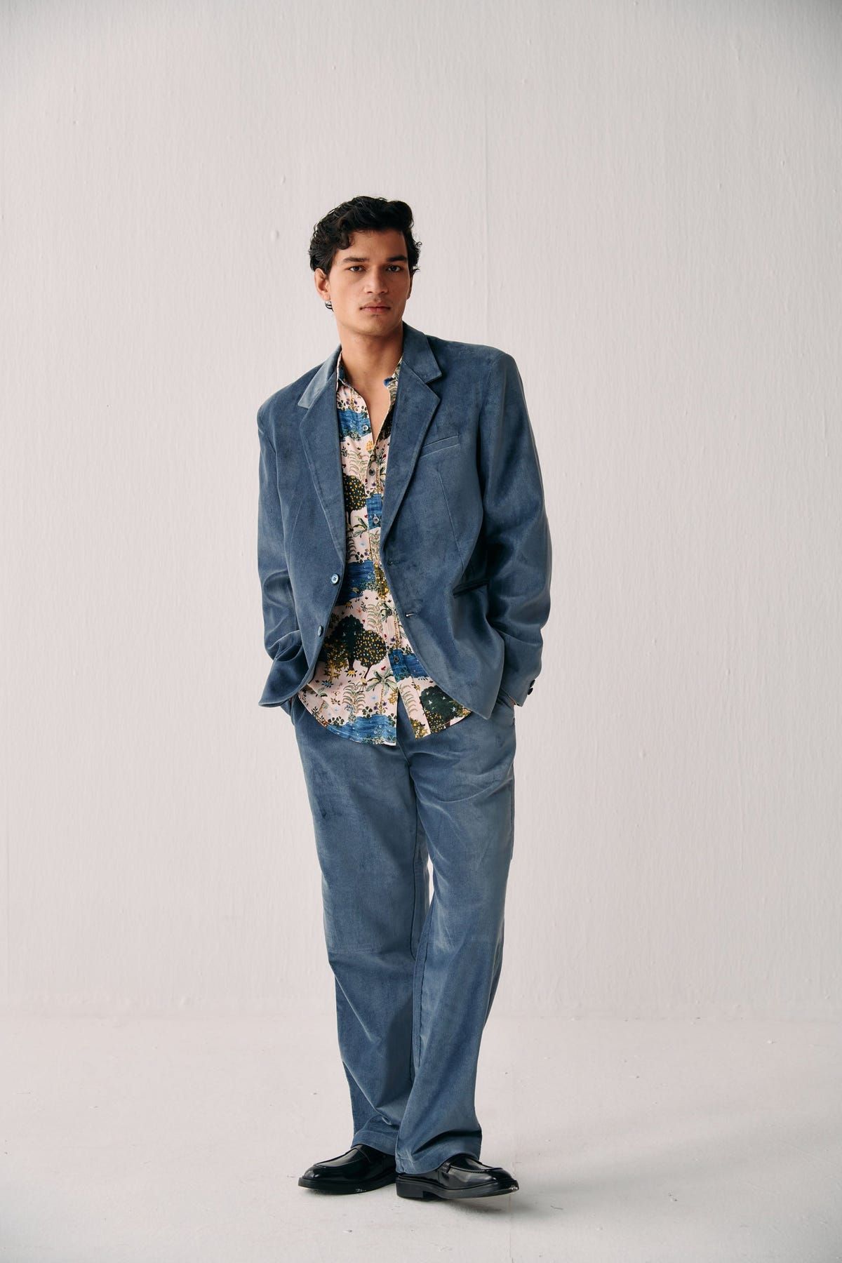 Vintage velvet blazer- Ice Blue - image 3