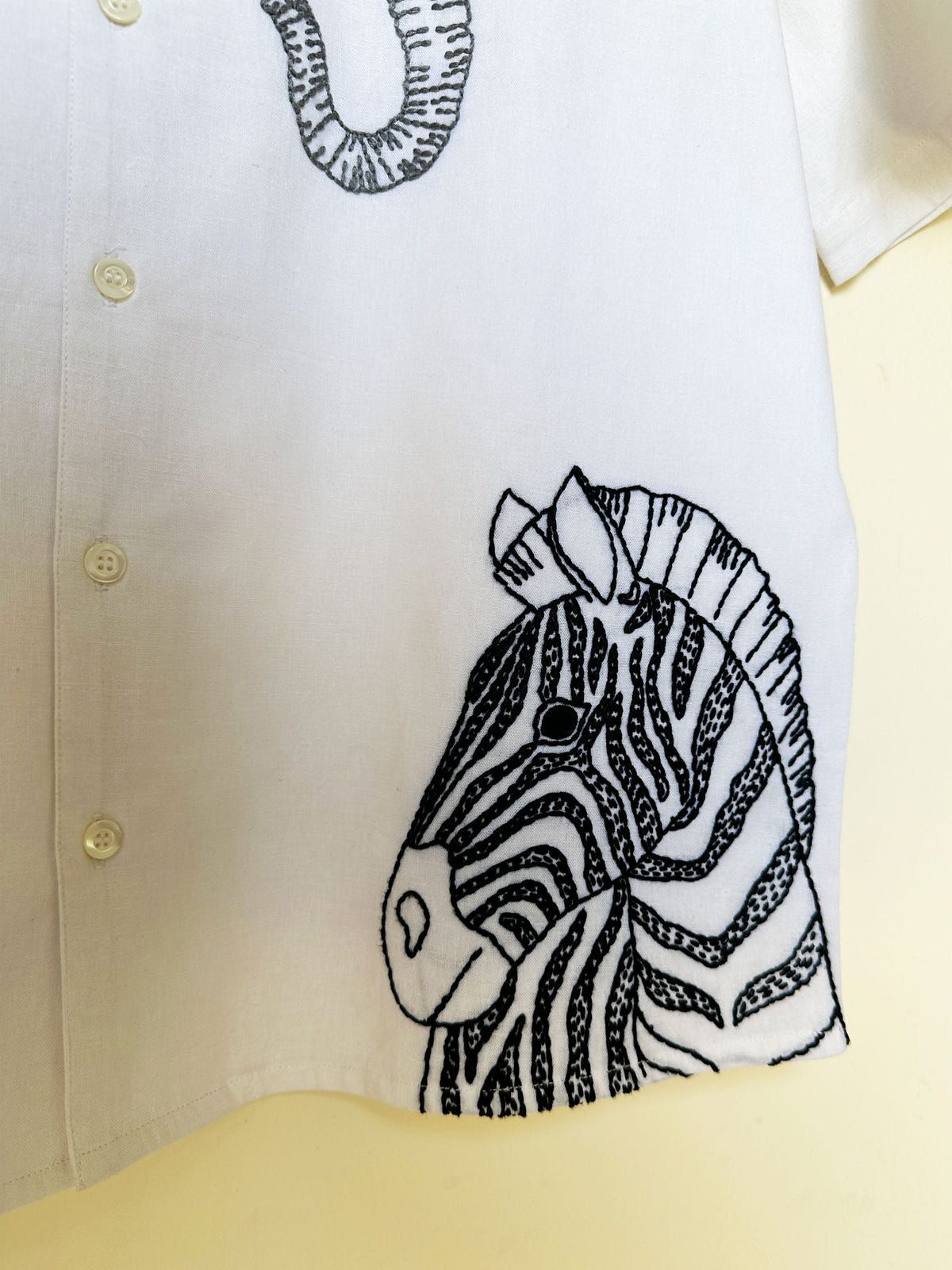 “Le savanna” hand embroidered shirt - image 4