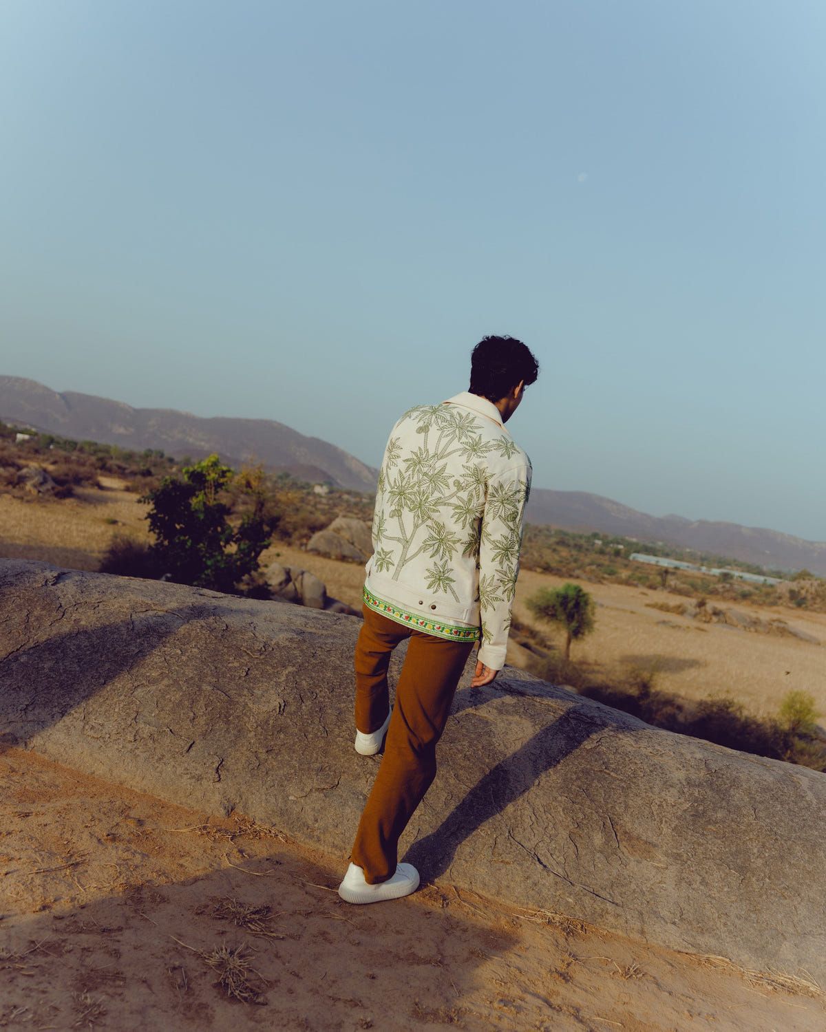 "Le leopard" hand embroidered zip up jacket - image 3