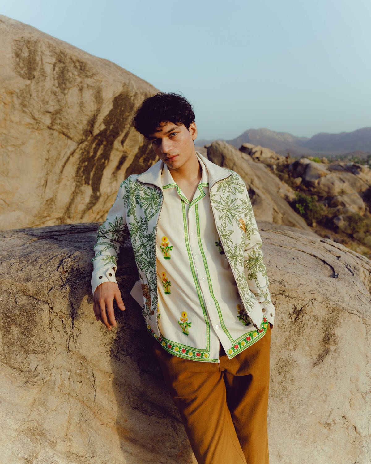 "Le leopard" hand embroidered zip up jacket - image 5