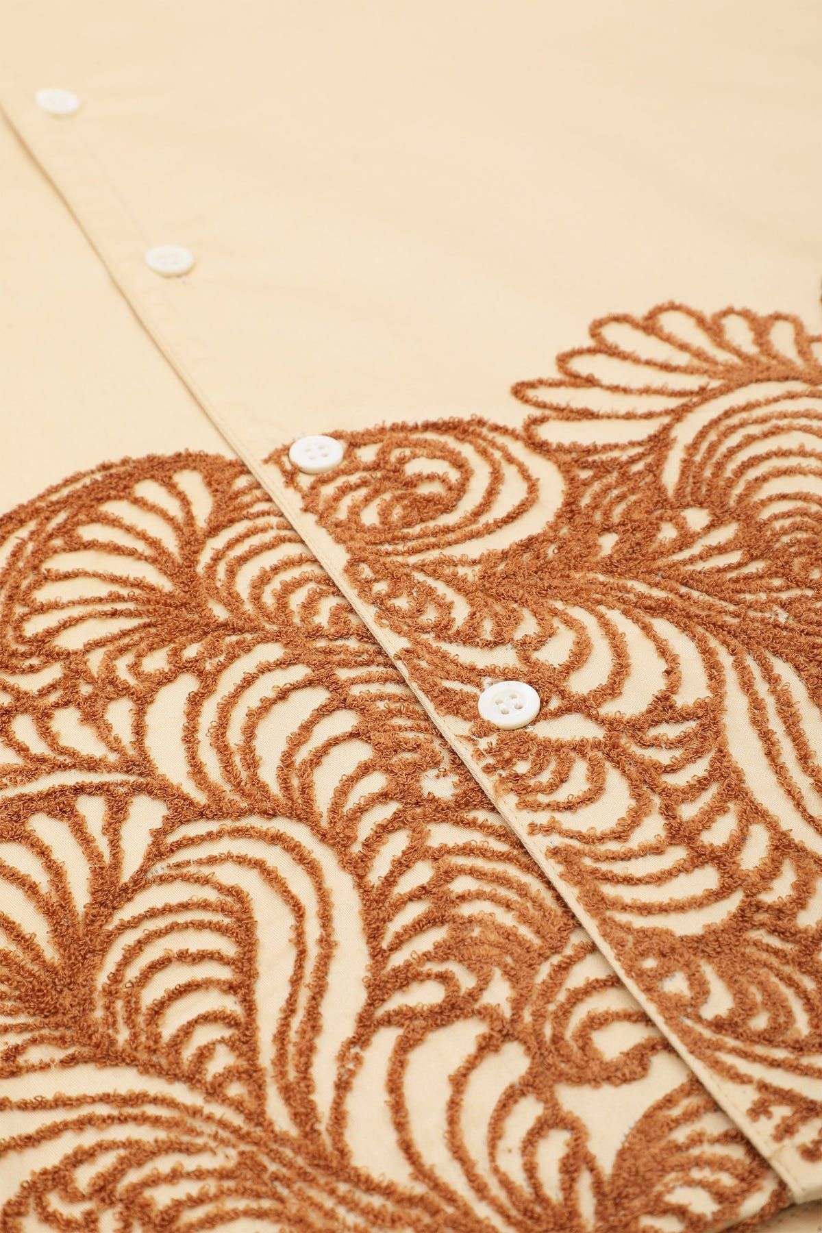 Abstract wave embroidered shirt - image 3