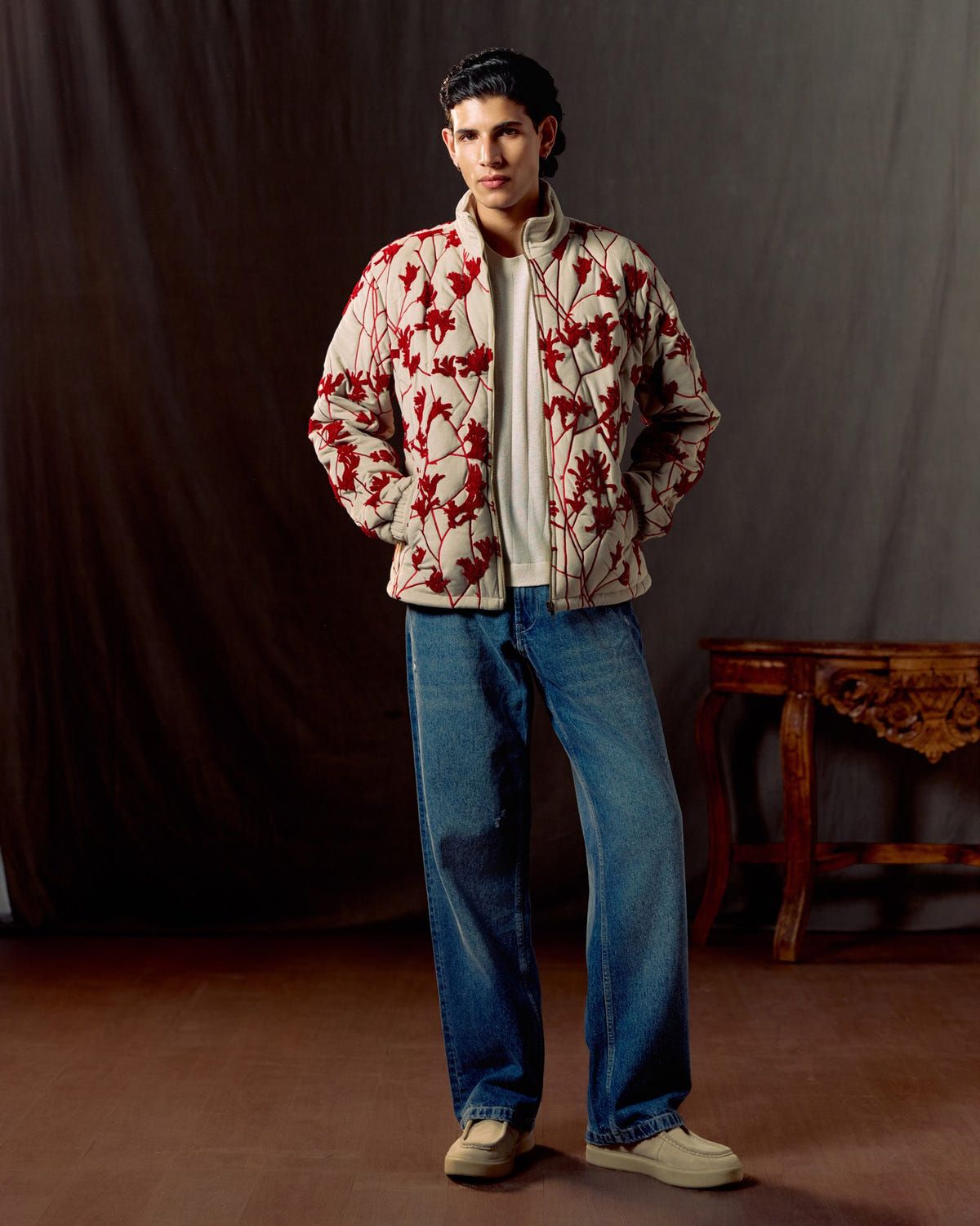 Red Bloom quilted jacket - image 4