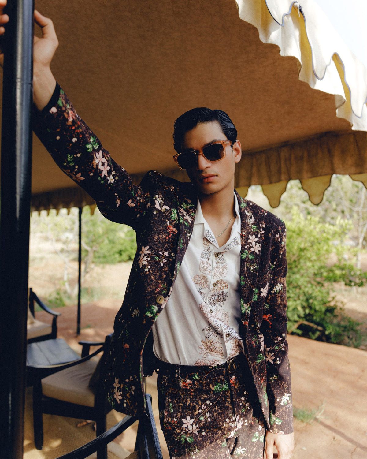 Floral twill blazer - image 4