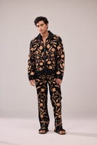 Vintage embroidered jacket view 4