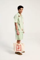"Le summer vacation" hand embroidered Shirt view 5