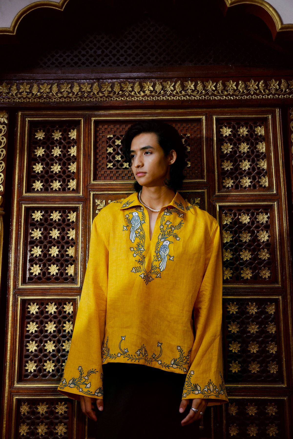 "Les Vacances" resort shirt - image 2