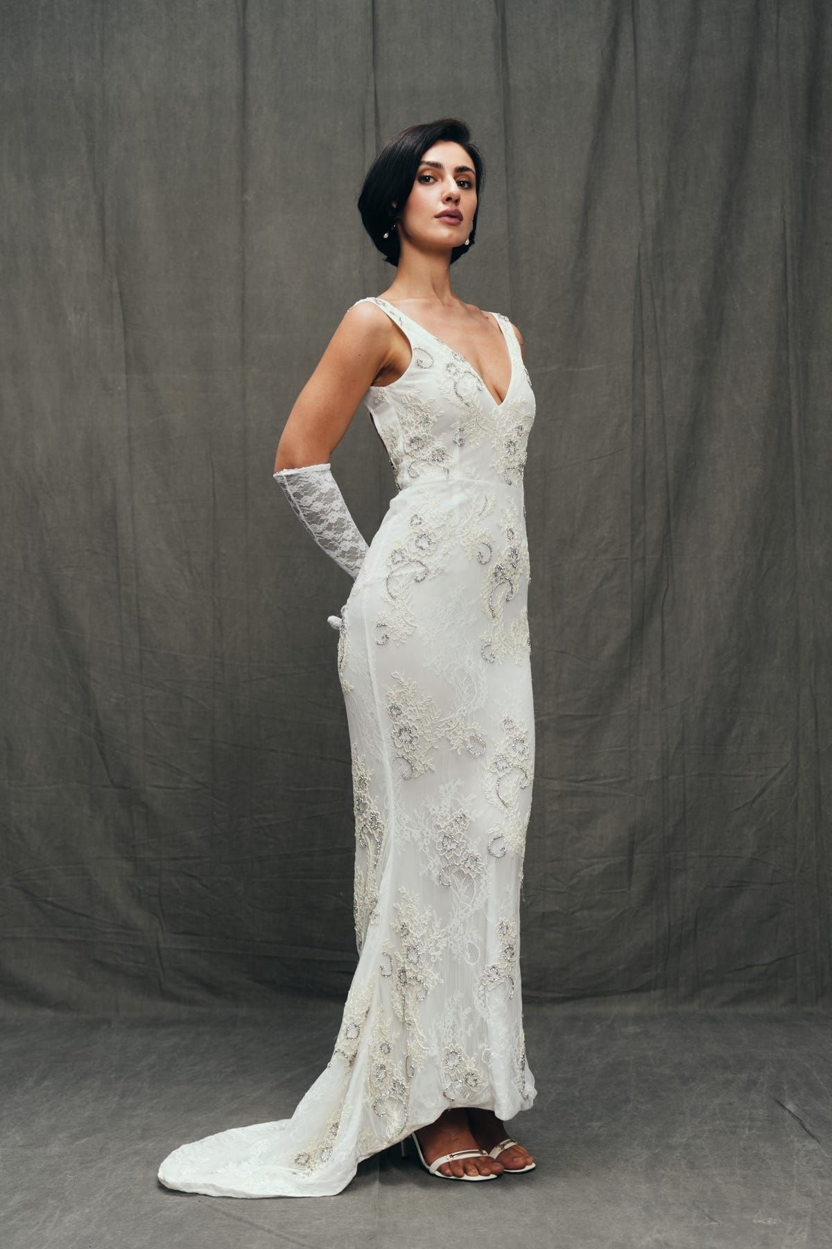 Aurora hand embroidered dress - image 3