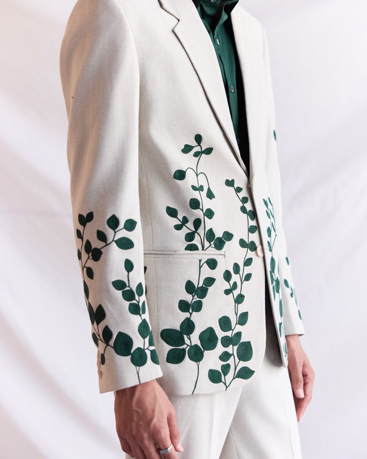Whispering Vines embroidered Blazer - image 7