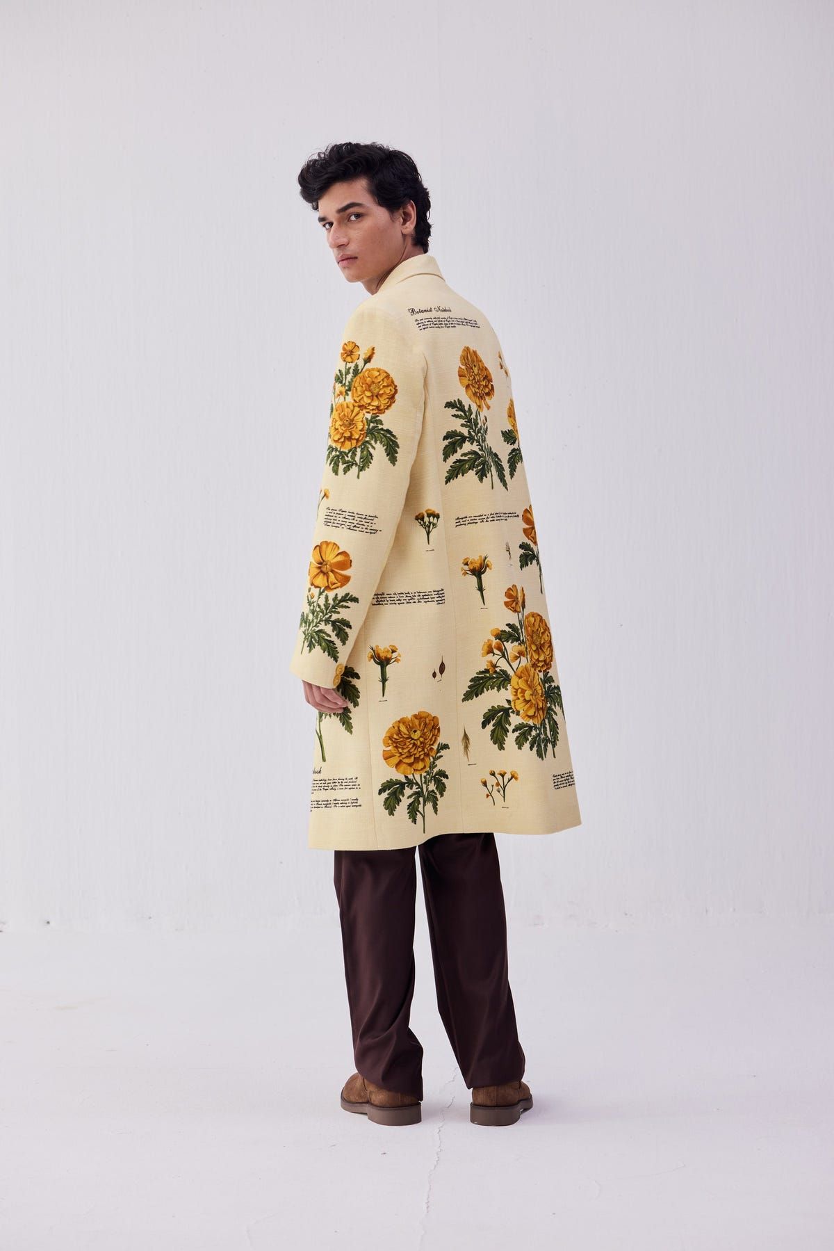 "Notes on marigold" overcoat - image 5