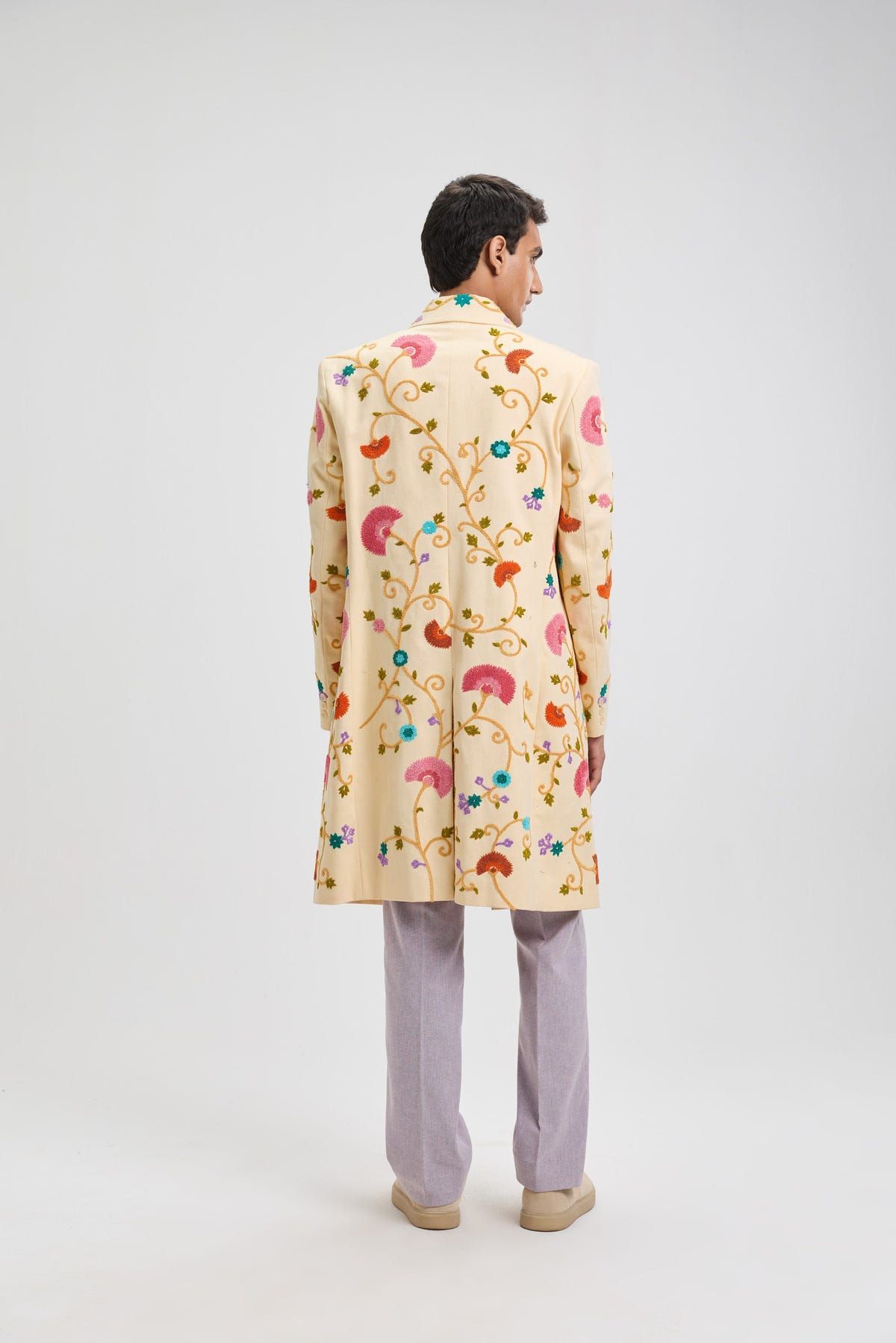 Fuzzy embroidered overcoat - image 4
