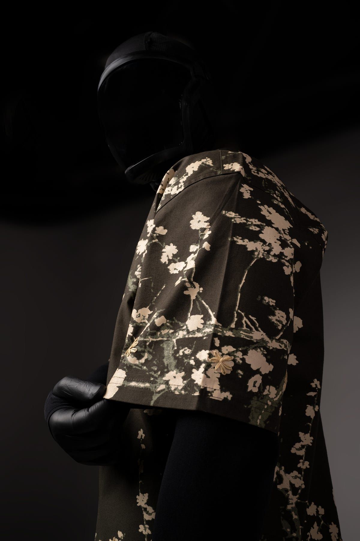 Greenery Hand Work Shirt - image 3