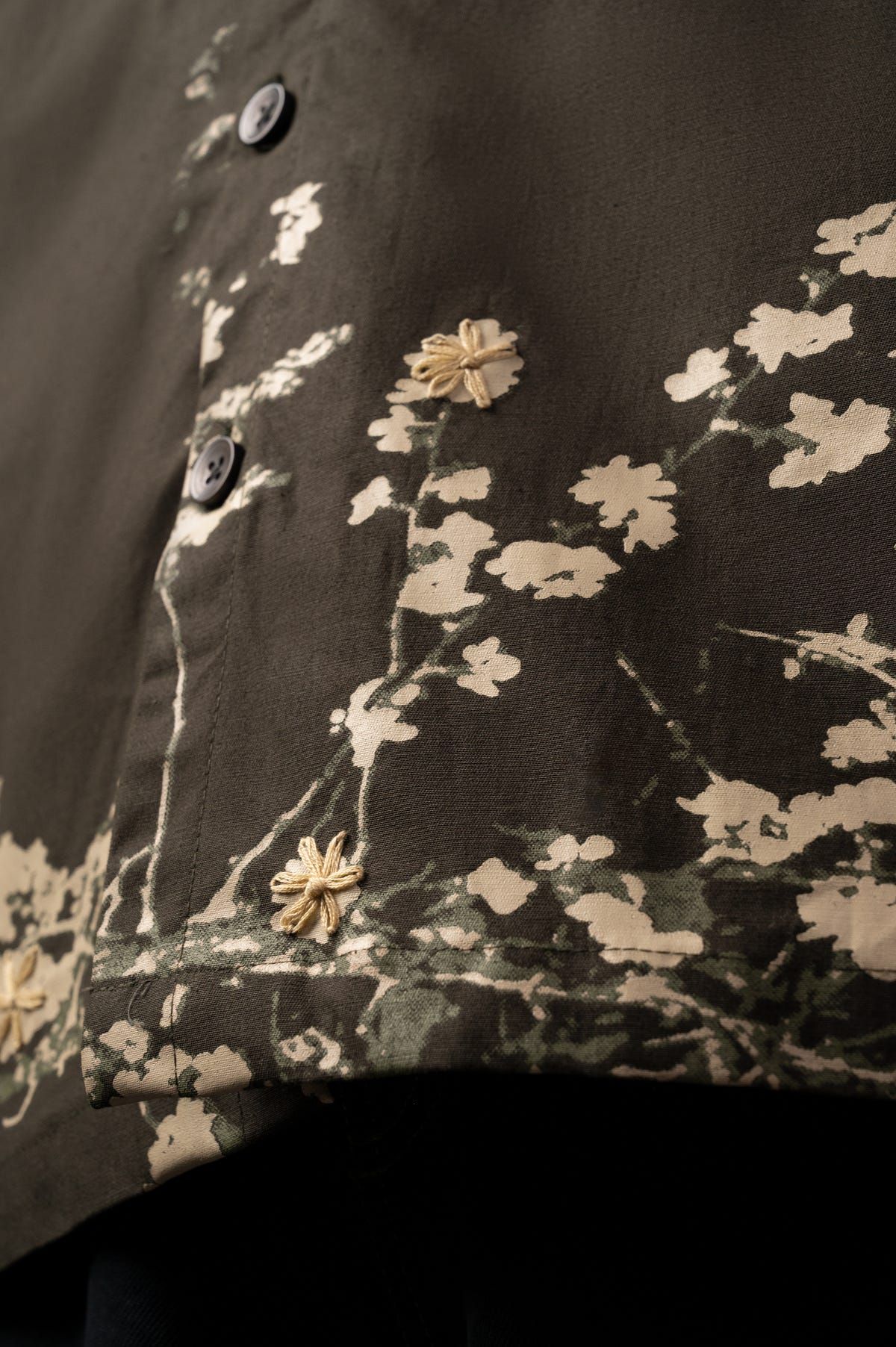 Greenery Hand Work Shirt - image 5