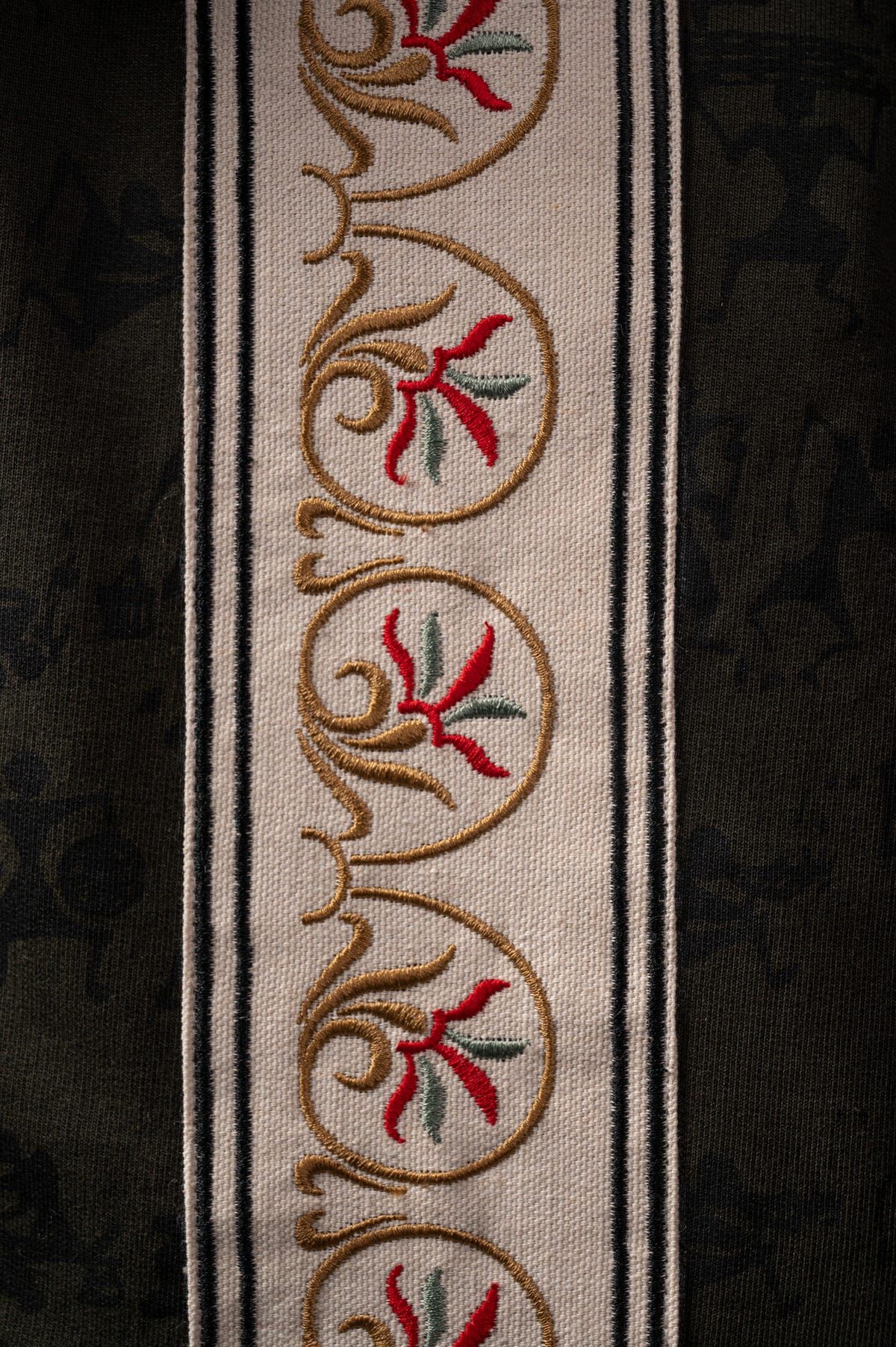 COW T- SHIRT - image 16