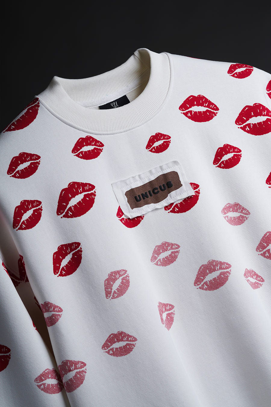 Kiss Sweatshirt - image 2